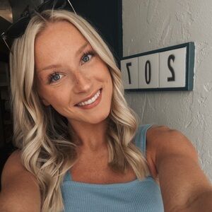 Meet your Posher, Emily